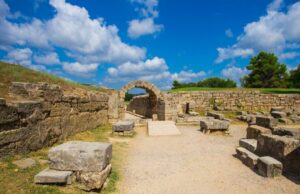 3-Day Ancient Greek Archaeological Sites Tour from Athens - Day 1: Corinth Canal, Epidaurus theater, Nafplia, and the citadel at Mycenae