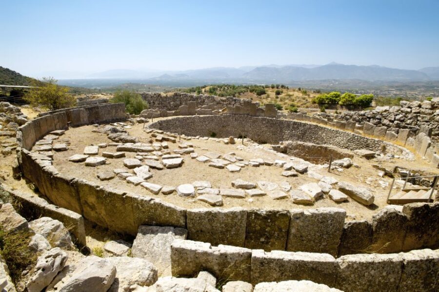 3-Day Ancient Greek Archaeological Sites Tour from Athens - Day 3: Delphi’s Oracle world—Apollo, the theater, and museum artifacts