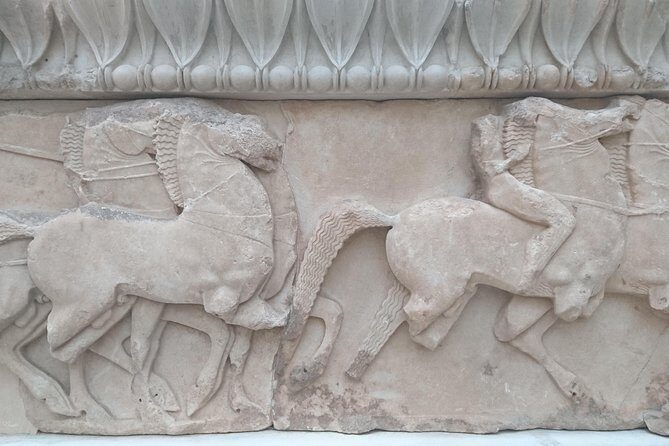 3-Day Classical Greece Tour: Epidaurus, Mycenae, Nafplion, Olympia, Delphi - Day 3: Delphi museum, then the Ancient Town and arch views