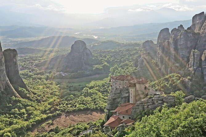 3-Day Trip to Delphi and Meteora from Athens - Getting to Delphi: Day 1 Museum and Temple of Apollo
