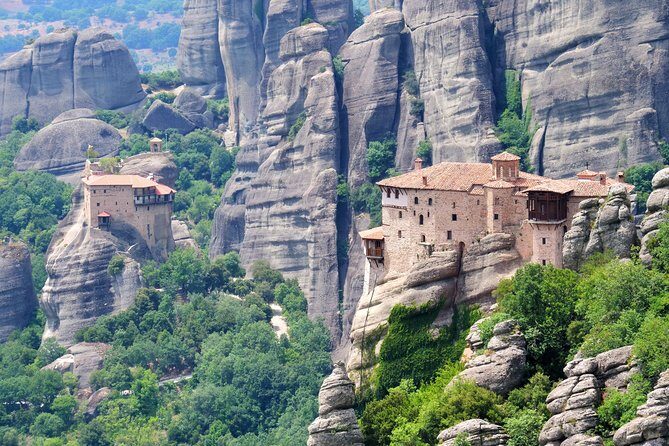 3-Day Trip to Delphi and Meteora from Athens - Bus Rides, Group Size, and How to Make the Schedule Work for You