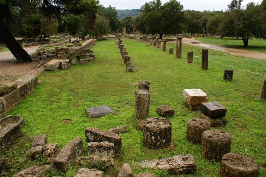 4-Day Tour of Mycenae, Epidaurus, Olympia, Delphi & Meteora - Key highlights at a glance