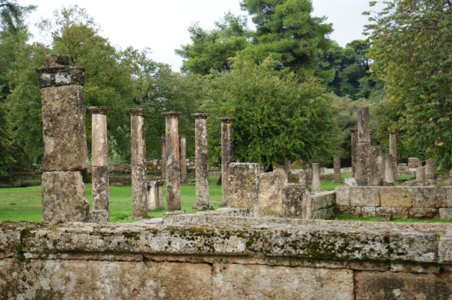 4-Day Tour of Mycenae, Epidaurus, Olympia, Delphi & Meteora - How to make Delphi time feel less frantic