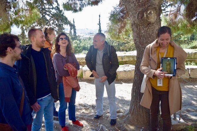 Acropolis & Acropolis Museum Group tour in German or Dutch - Where you start and how the morning unfolds