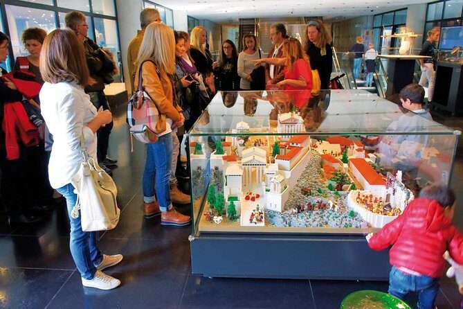 Acropolis Museum Guided Tour - Meeting point reality: where to go so you don’t waste time