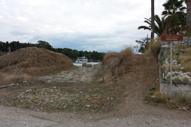 Ancient Corinth Private Tour from Corinth - Stop 4: Acrocorinth’s fortress on a 575-meter hill