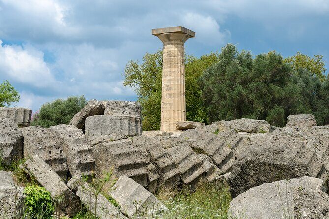 Ancient Olympia (birth place of Olympic Games) & Corinth Canal, Private Day Tour - Time in Olympia Town: Lunch, Coffee, and a Slower Pace