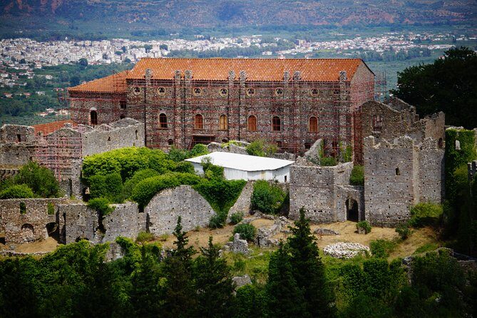 Ancient Sparta & Mystras Private Day Tour from Athens - Guidance setup: drivers lead stories, licensed guides handle inside-site details