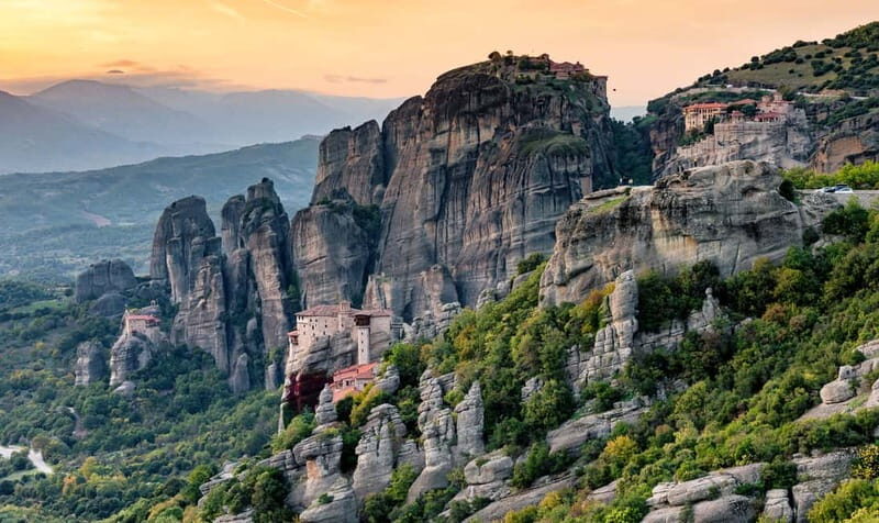 Athens: 2-Day Meteora Tour with Local Guides and Hotel Stay - Day 2 morning choice: more monasteries plus optional hiking