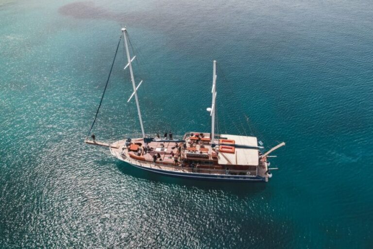 Athens: 3-Hour Sunset Cruise with Swim Stop, Snacks & Drinks - The First Hour on Board: Welcome Drinks, Snacks, and Settling In