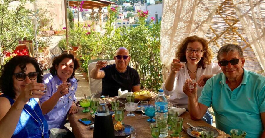 Athens: 7-Course Dinner and Wine Pairing with Acropolis View - The 7 Courses and Wine Pairing: How the Timing Works Over 3 Hours