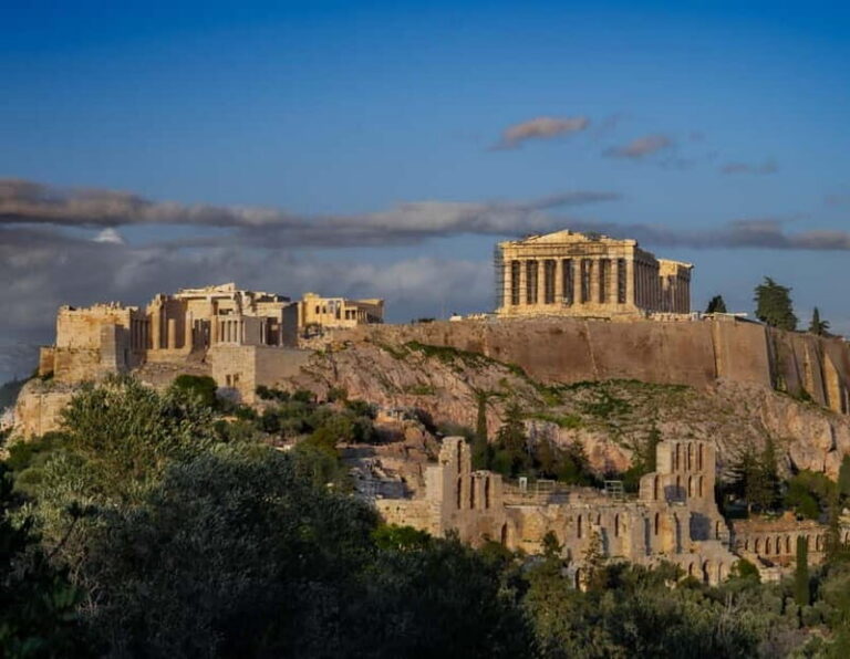 Athens: Acropolis Guided Tour in Spanish-Option Tickets - Your 2-hour walk across the Acropolis: what the pacing feels like