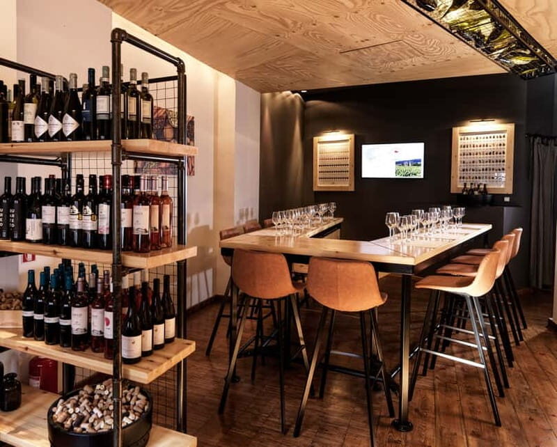 Athens: Acropolis Wine Tasting with Cheese and Olives - Where This Acropolis Wine Tasting Happens (And Why That Matters)