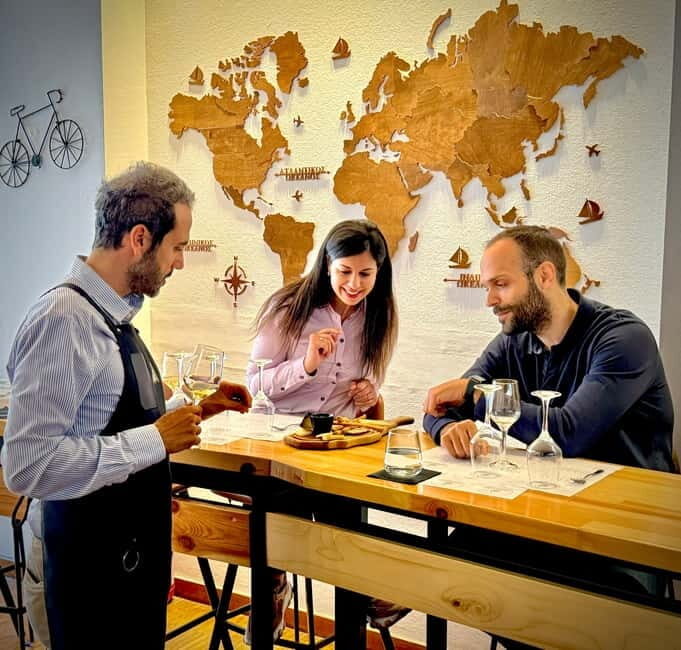 Athens: Acropolis Wine Tasting with Cheese and Olives - The 1.5-Hour Flow: What Happens From Start to Finish