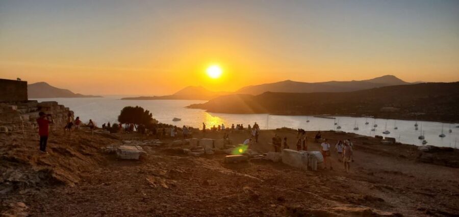 Athens: Cape Sounio & Poseidon Temple Trip with Audio Guide - The Coach Ride Along the Athenian Riviera (Plus a Viewpoint Quick Stop)