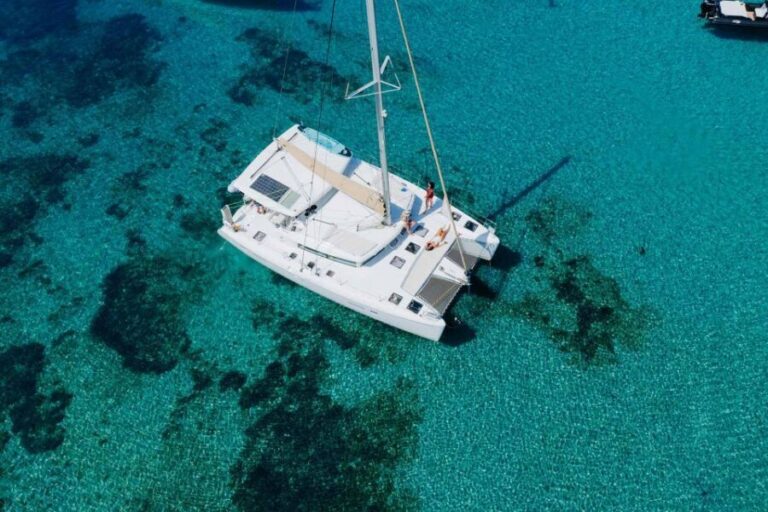 Athens: Catamaran Cruise with Fresh Lunch and Wine - Why a sailing catamaran beats a bus-and-boardwalk day