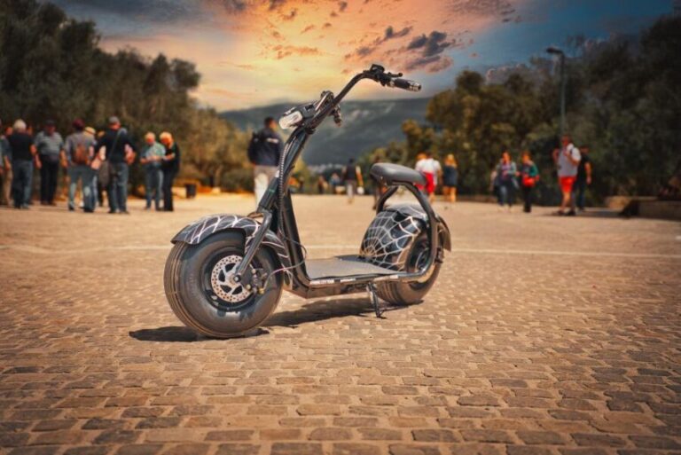 Athens: City Highlights Guided E-Scooter Tour - Roaring Views of the Acropolis, Parthenon Photos, and the Odeon Stop