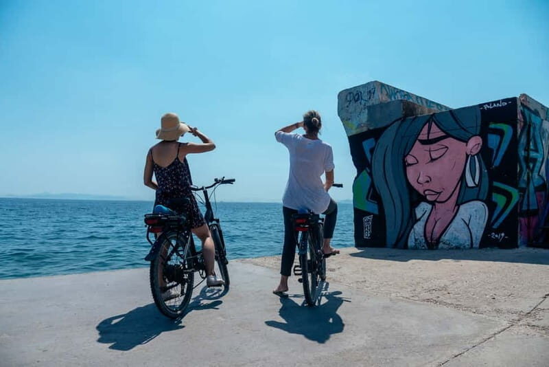 Athens: Electric Bike Seaside Tour with Guide - From neighborhoods to the coast: using the new cycle path the right way
