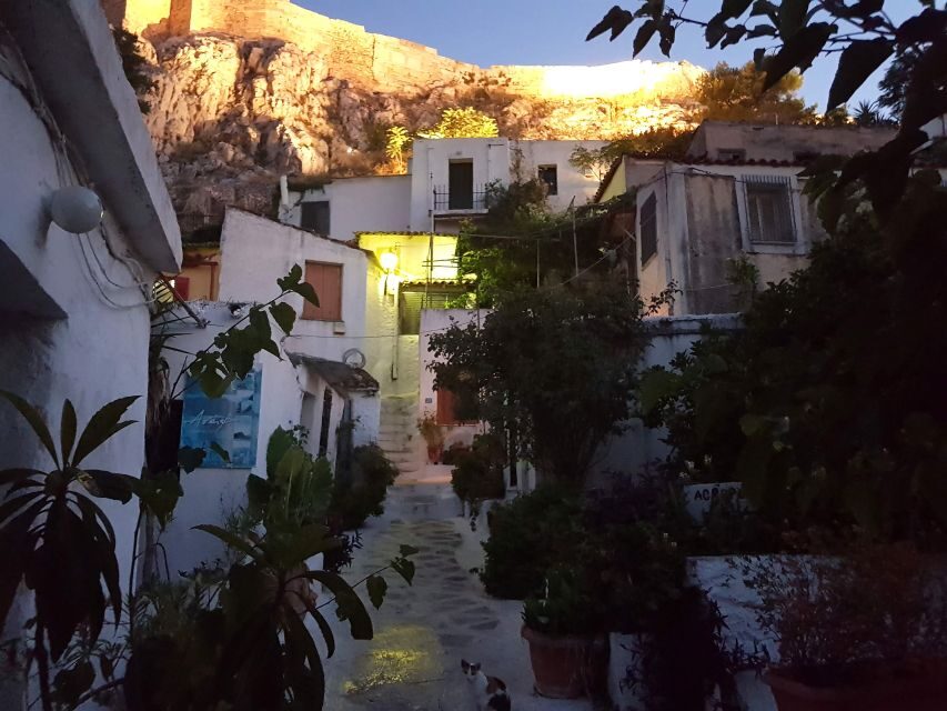 Athens: Evening Guided Walking Tour with Plaka & Dinner - The Tomb of the Unknown Soldier and the changing of the guards