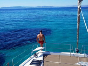 Athens: Half-Day Morning Catamaran Cruise with Meal & Drinks - What the 5-Hour Morning Format Feels Like