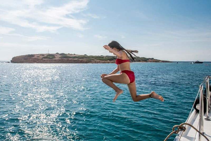 Athens: Half-Day Morning Catamaran Cruise with Meal & Drinks - Price and Value: Is $142 Worth It?