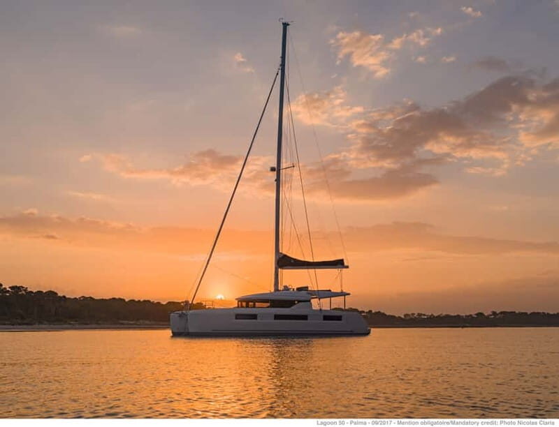 Athens: Half-Day Sunset Catamaran Cruise with Meal & Drinks - Getting to the Meeting Point Near Syntagma Square