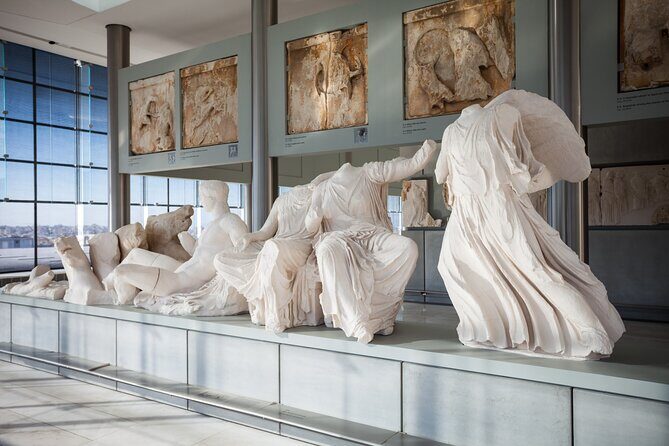 "Athens Highlights Tour : Acropolis, Acropolis Museum and more." - Athens in four to five hours: comfort + control
