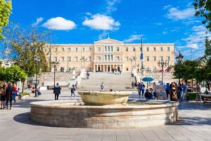 Athens: History of Rebellion Walking Tour - How the Walk Works: Monastiraki Start and a Pace You Can Handle