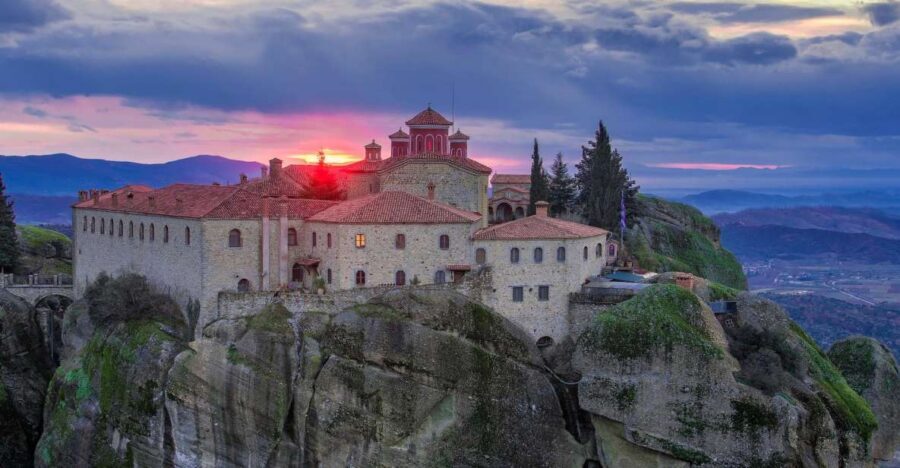 Athens: Meteora 2-Day Trip with Hotel, Sunset & Morning tour - Two Days to See Meteora’s Monastery World