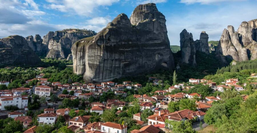 Athens: Meteora Day Trip with Audio Guide and Lunch Option - Meteora’s timeline: photo stops and a focused 3-hour visit