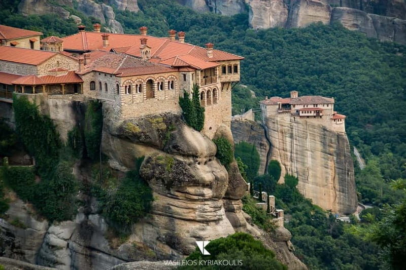 Athens: Meteora Monasteries Day Trip with Caves and Lunch - Key highlights to know before you go
