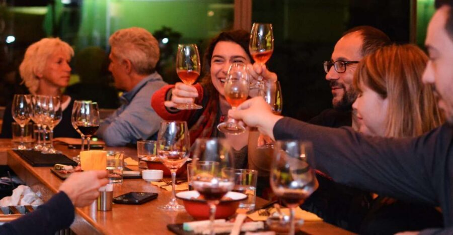 Athens: Premium Food and Wine Tasting Tour in the evening - Wine tasting of 4 indigenous Greek varieties: more than a sip