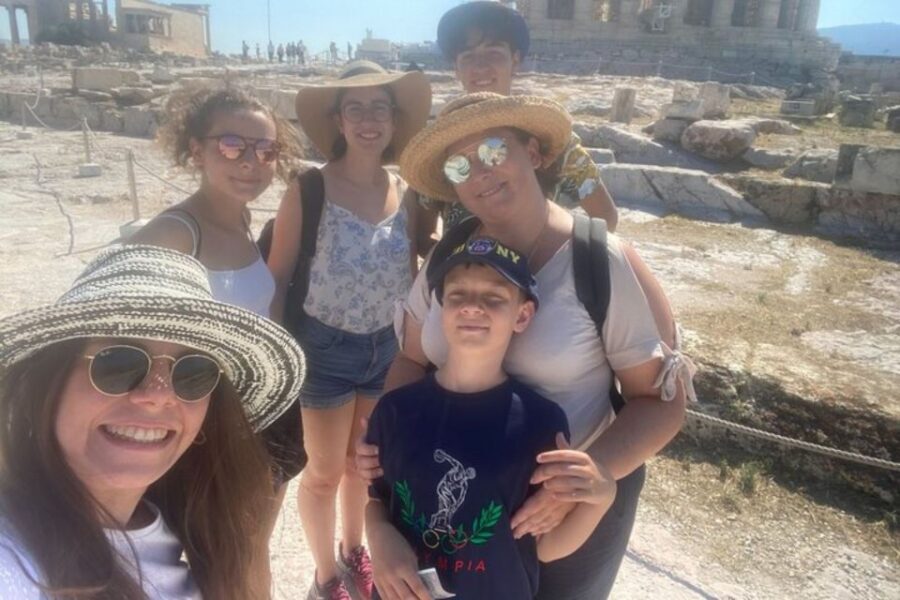 Athens : Private Walking Tour With A Guide ( Private Tour ) - Private guide + your pace: why Athens makes more sense this way
