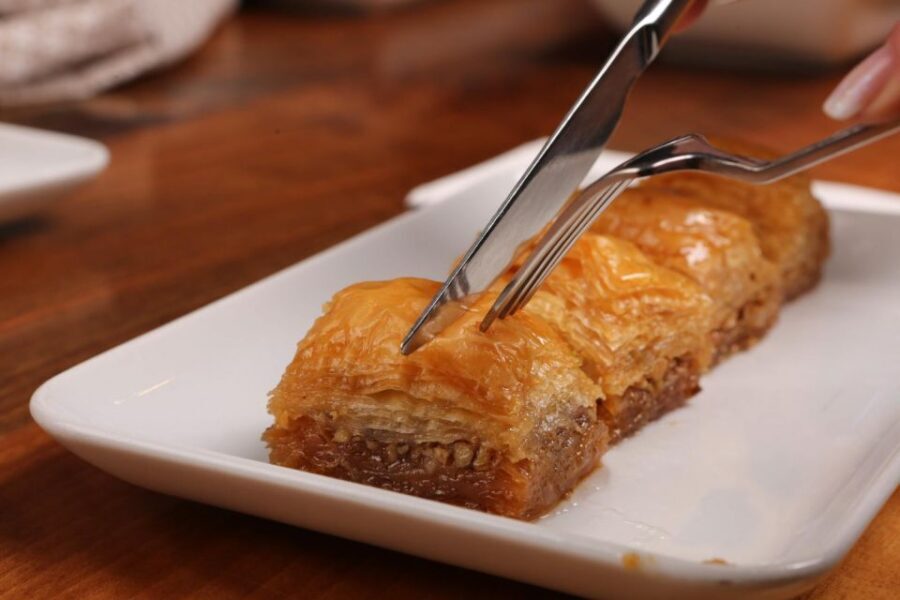 Athens: Street Food Tasting Tour - Psyrri Streets: Art, Vintage Shops, and Local Energy