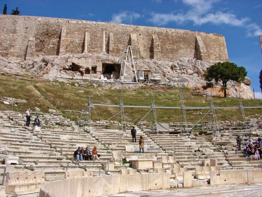 Athens: The Acropolis Walking Group Tour with a French Guide - What to bring (and what to leave behind)
