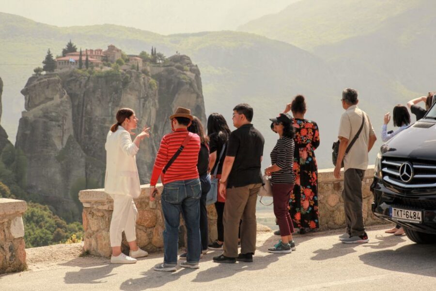Athens to Meteora: Monasteries & Hidden Caves Bus Tour - Key Highlights at a Glance