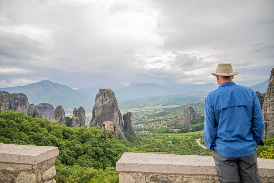 Athens to Meteora: Monasteries & Hidden Caves Bus Tour - Who this tour fits best