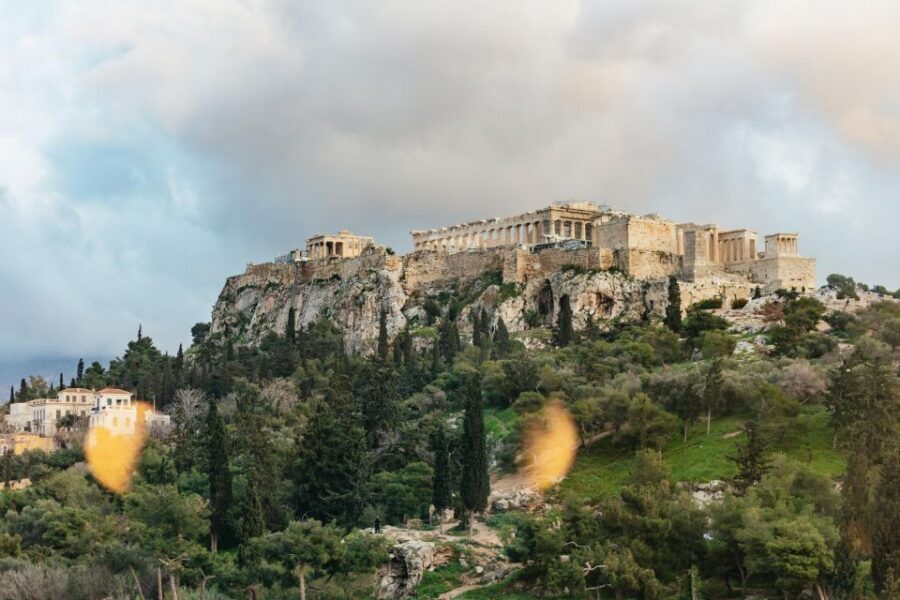 Athens: Wine Tasting with a Sommelier under the Acropolis - How long it takes and what the pacing feels like