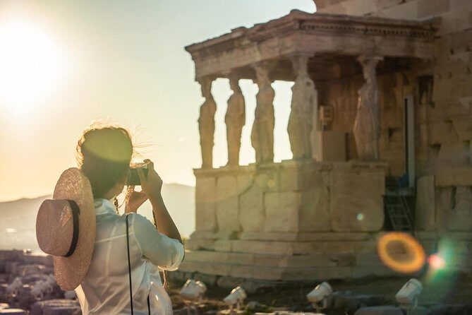 Beat the Heat Acropolis Tour - Small group - Your guide and the wireless headsets: hearing the story clearly