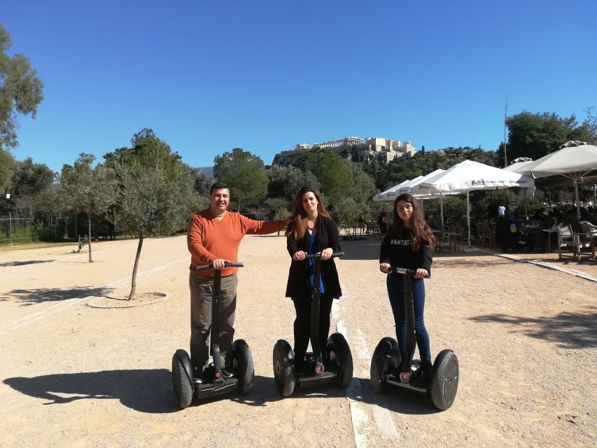 Best of Athens Segway Tour - The Tsolias guard moment: a short spectacle with photo time