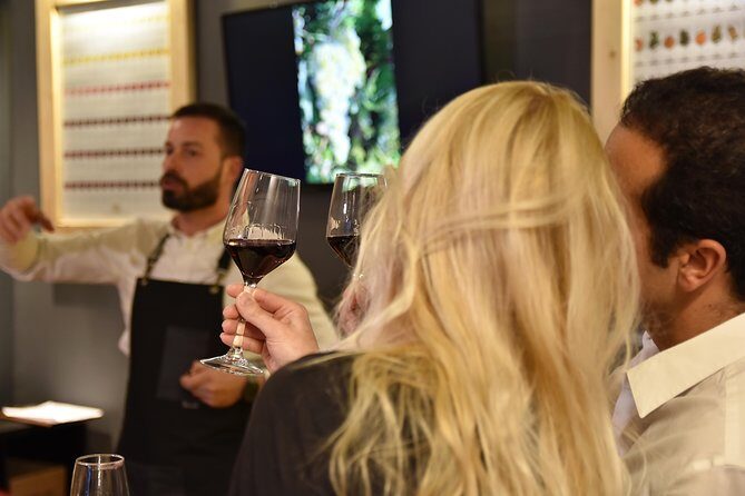 Best rated Acropolis Wine Tasting - What the Room Feels Like: Pace, Seating, and Comfort