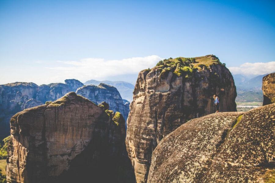 Delphi and Meteora: 2-Day Bus Tour from Athens - Day two: getting to Meteora and reading the rocks