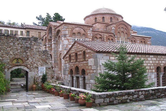Delphi Full Day Tour - The Drive Out of Athens: Levadia Routes and Hosios Loukas