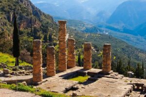 Delphi full day V.R audio guided tour with entry ticket - Delphi Archaeological Museum: your best learning per hour