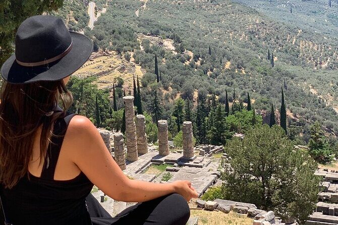 Delphi Guided Small Group Day Tour from Athens - Lunch in modern Delphi, plus Arachova on the return