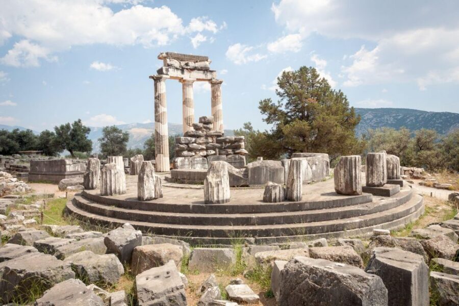 Delphi Small-Group Day Trip From Athens - A Long Day North of Athens: The Drive That Sets the Mood