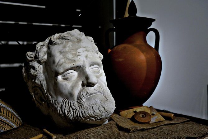 Discover your talent in sculpture, in a country where golden section was born. - Tool time: touching sculpting instruments before you start carving