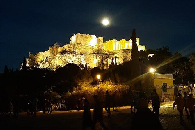 Electric Bike Tour of Athens by Night - Meeting at Thisseio: Find the Bike Store, Not Just the Vibe