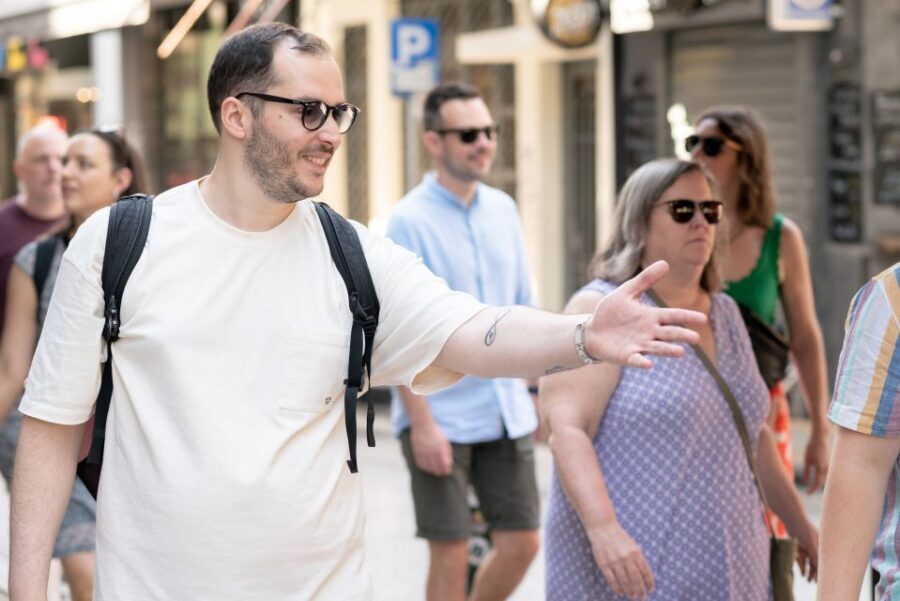 Explore the Hidden Food Gems of Athens - Who this suits best (and who should think twice)