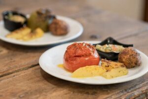 Explore the Hidden Food Gems of Athens - Psyri street food hour: tea, coffee, and daily-snack Athens